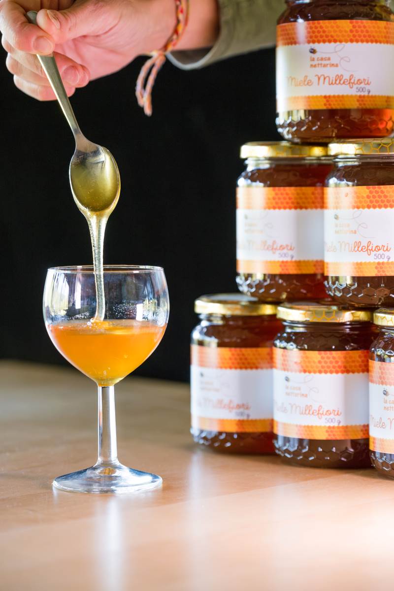Degustazione mieli millefiori agriturismo La casa nettarina Poggio Mirteto